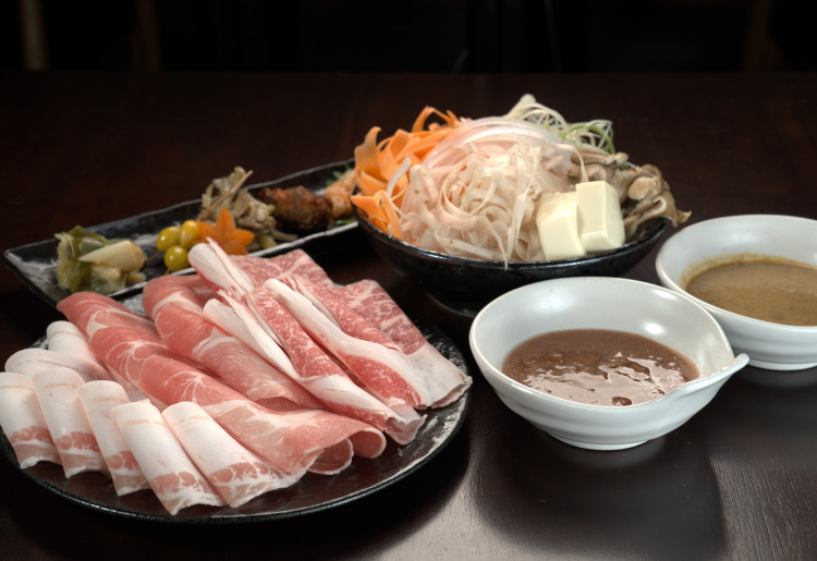 ▼特選しゃぶしゃぶ(MIX)【牛&豚170g】